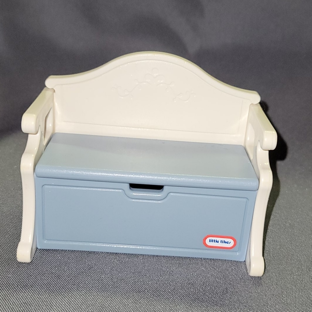 Little tikes doll house toys